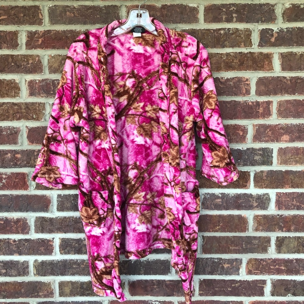 Fancy Girlz Brand Pink Camo Fleece Robe Size Medium Missing Tie Belt